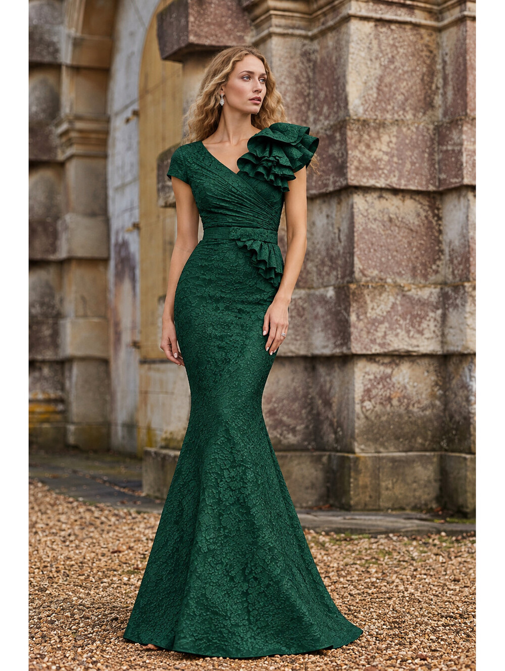 Badgley Mischka Sz 4 Emerald Green Textured Ruffle Gown Belted Jacquard Brocade